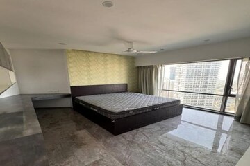 Room in 4 BHK Apartment at Lodha World View, Worli – for Rent