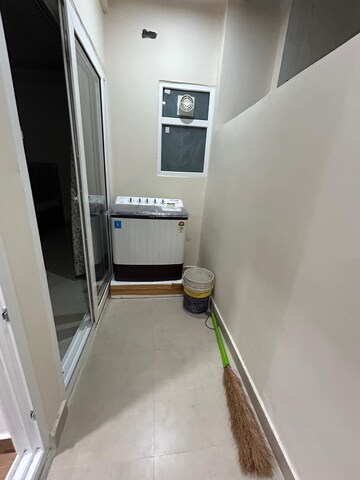 Furnished Amenities in 3 BHK Apartment at Patiala Road – for Rent