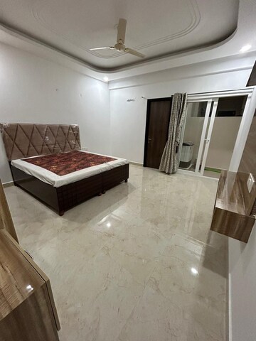 Living Room in 3 BHK Apartment at Patiala Road – for Rent