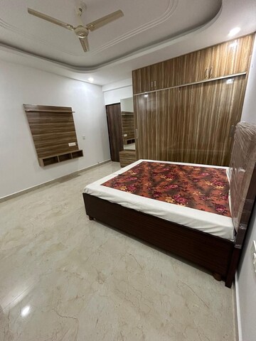 Bedroom in 3 BHK Apartment at Patiala Road – for Rent