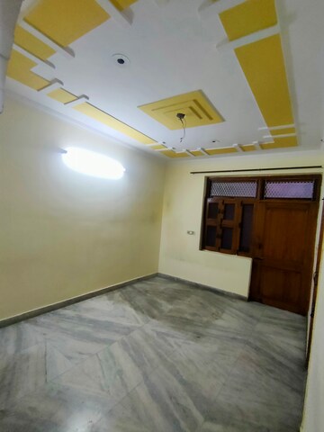 Room in 2 BHK Builder Floor at Uttam Nagar – for Rent