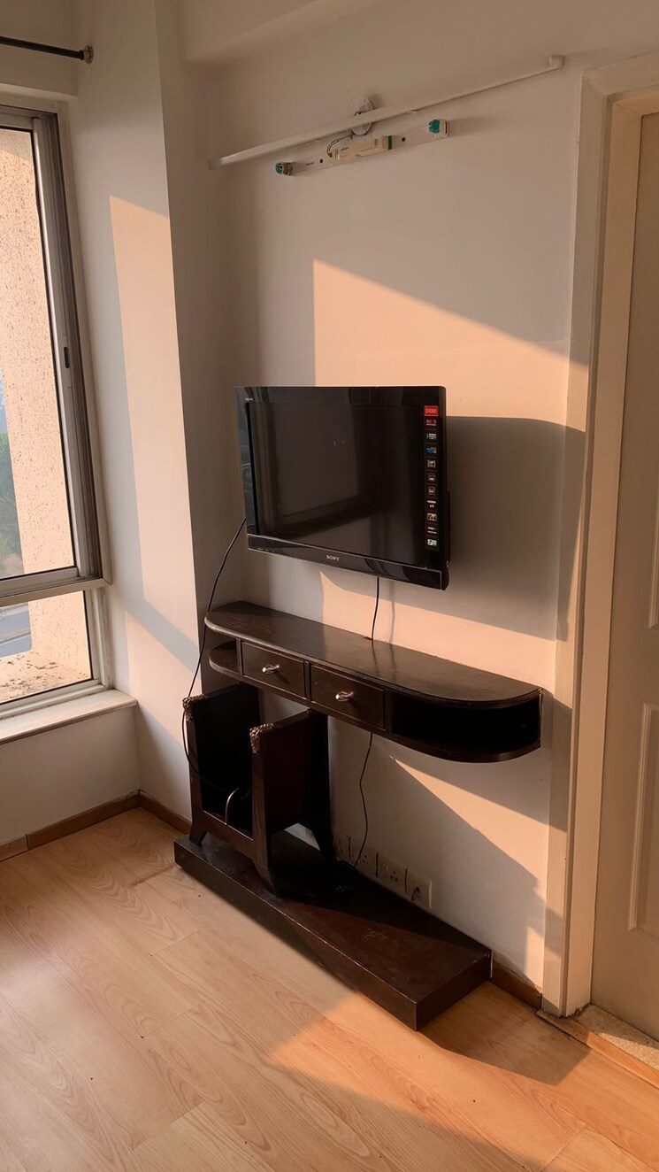 Room, unitech-south-city 2 Bedroom 1201 Sq.Ft. Apartment In South City Lucknow 7881925