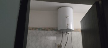 Bathroom in 4 BHK Apartment at Ardee City, Sector 52 – for Rent