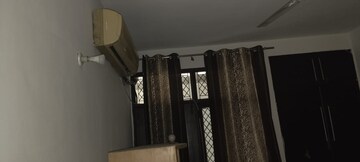 Bedroom in 4 BHK Apartment at Ardee City, Sector 52 – for Rent