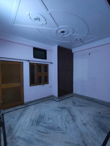 Room in 2 BHK Builder Floor at Uttam Nagar – for Rent