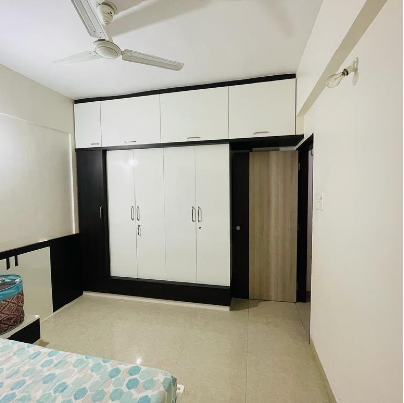 1 BHK + Extra Room Apartment For Rent in Om Yashodham
