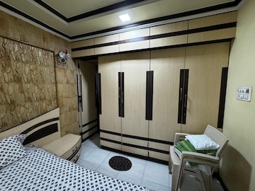 Room in 2 BHK Apartment at East Of Kailash – for Rent