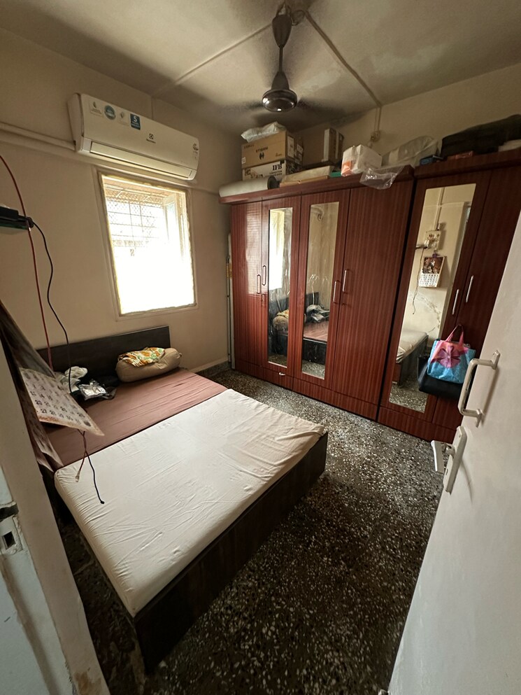 Room, shantinagar-chs 1 Bedroom 400 Sq.Ft. Apartment In Mira Road Thane 7882460