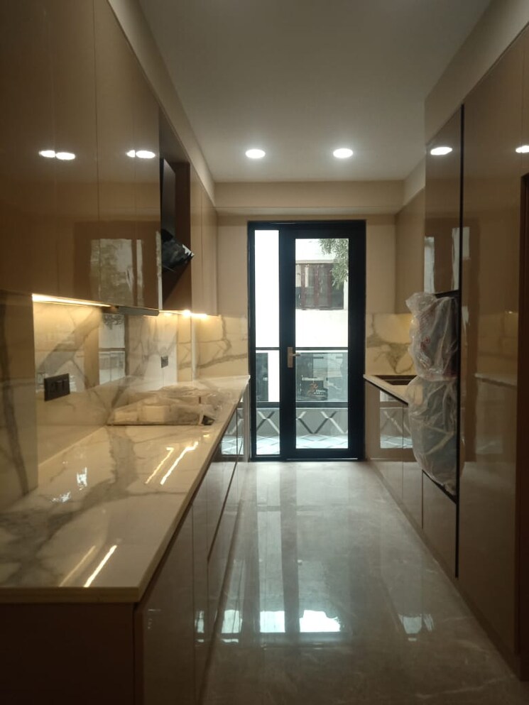 Kitchen, south city 2 4 Bedroom 240 Sq.Yd. Builder Floor In South City 2 Gurgaon 7882612