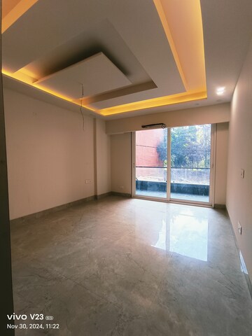 Room in 4 BHK Builder Floor at Chattarpur – for Sale