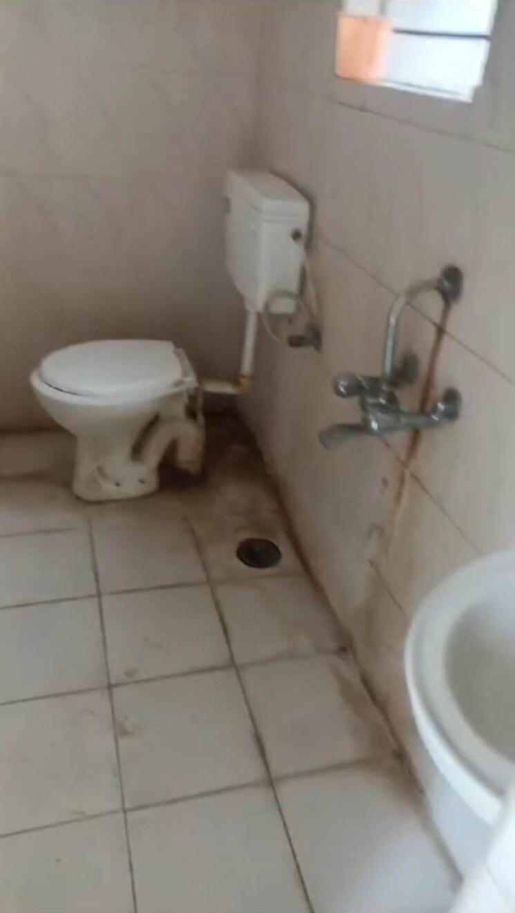 Bathroom, vardhaman-township 2 Bedroom 930 Sq.Ft. Apartment In Hadapsar Pune 7882735