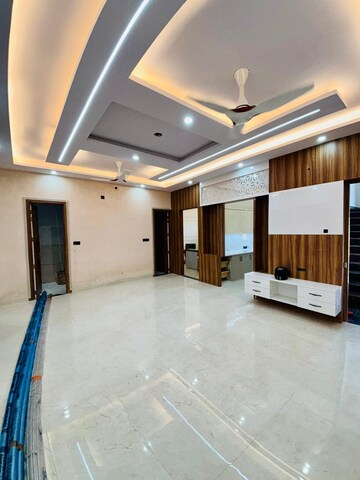 Bedroom in 4 BHK Apartment at Sethi Max Royale, Sector 76 – for Sale