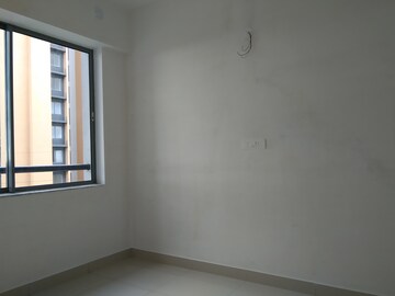 Room in 2.5 BHK Apartment at Godrej Seven, Joka – for Sale