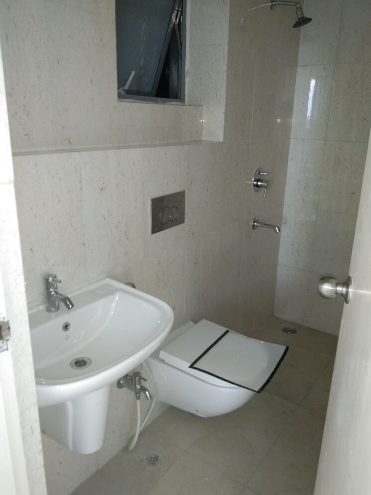 Bathroom, godrej-seven 2.5 Bedroom 1106 Sq.Ft. Apartment In Joka Kolkata 7882759