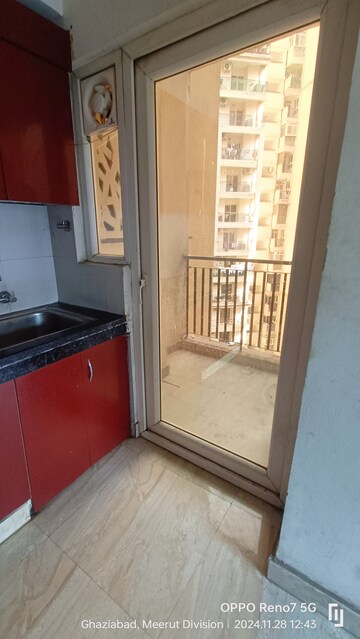 Room in 3 BHK Apartment at Town Park White Orchid, Sector 16c Greater Noida – for Sale
