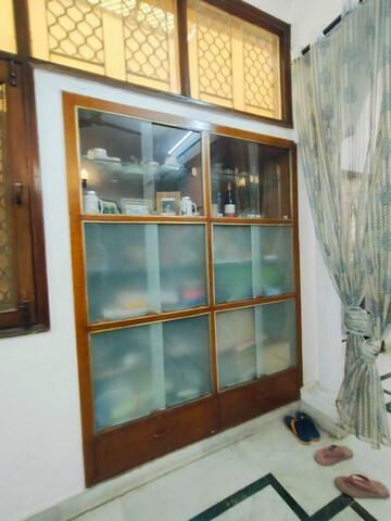 Furnished Amenities in 3 BHK Builder Floor at Ardee City, Sector 52 – for Sale