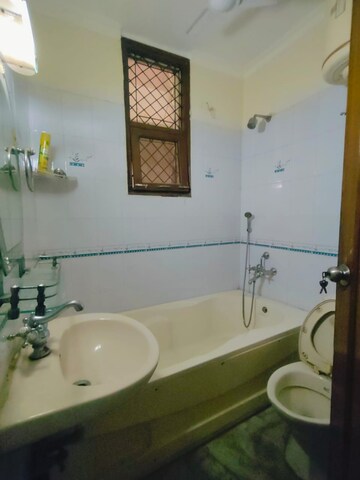 Bathroom in 3 BHK Builder Floor at Ardee City, Sector 52 – for Sale