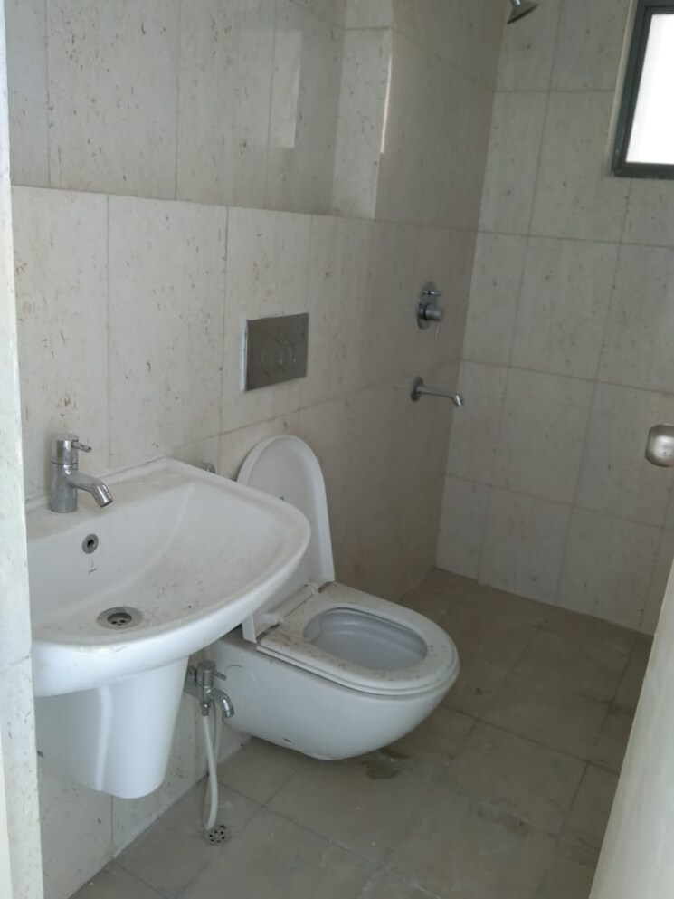 Attached Bathroom, godrej-seven 3 Bedroom 1356 Sq.Ft. Apartment In Joka Kolkata 7883035