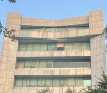  Shop For Rent in Knox Plaza, Malad West