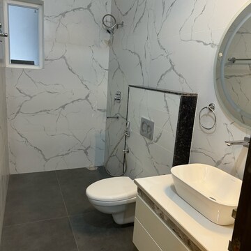 Bathroom in 3 BHK Builder Floor at North Mullanpur – for Sale