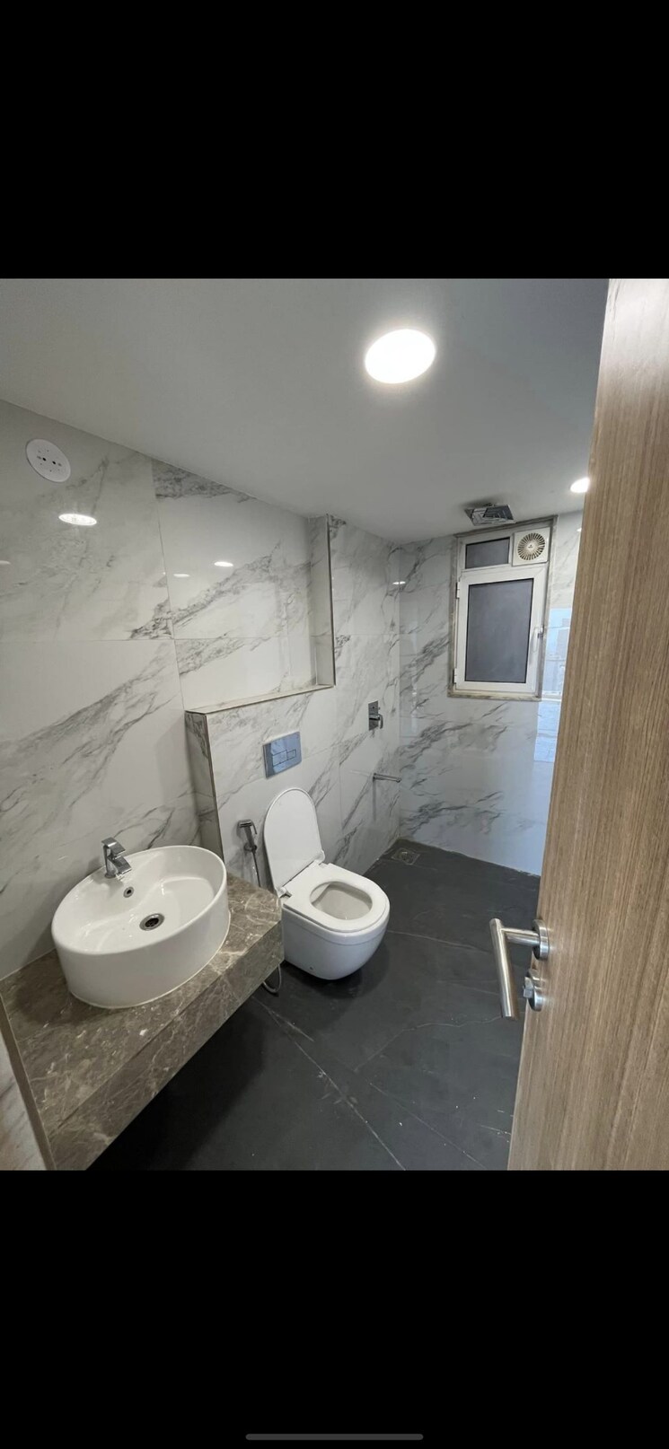 Bathroom, gold-silver-crest 1 Bedroom 477 Sq.Ft. Apartment In Santacruz East Mumbai 7883187