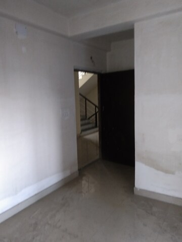 Room in 3 BHK Apartment at Godrej Seven, Joka – for Sale