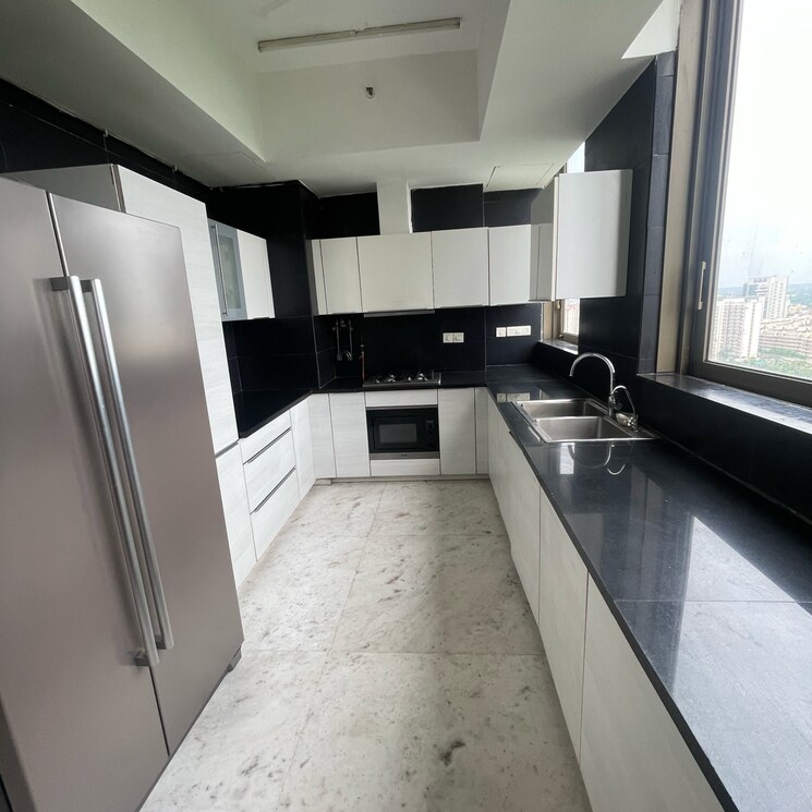 Kitchen, paras-irene 3.5 Bedroom 2150 Sq.Ft. Apartment In Sector 70a Gurgaon 7883353