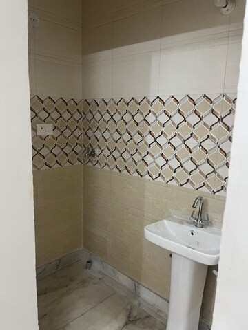 Attached Bathroom in 2 BHK Apartment at Jp Nagar – for Sale