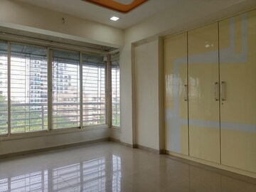 Room in 1 BHK Apartment at Guruwar Peth – for Rent