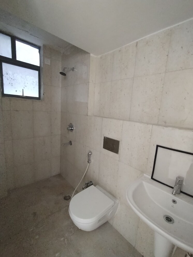Bathroom, godrej-seven 2 Bedroom 891 Sq.Ft. Apartment In Joka Kolkata 7883330