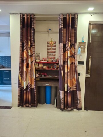 Gym in 2 BHK Apartment at Sector 62 – for Rent