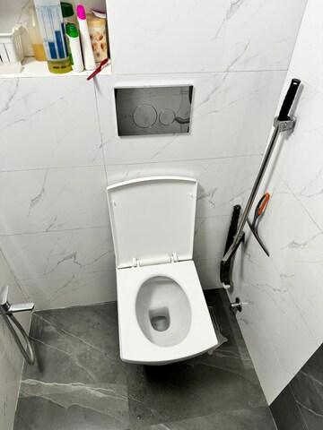 Bathroom in 1 BHK Apartment at Dadar West – for Rent