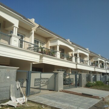 5 BHK Villa – Exterior View View at North Mullanpur - for Sale