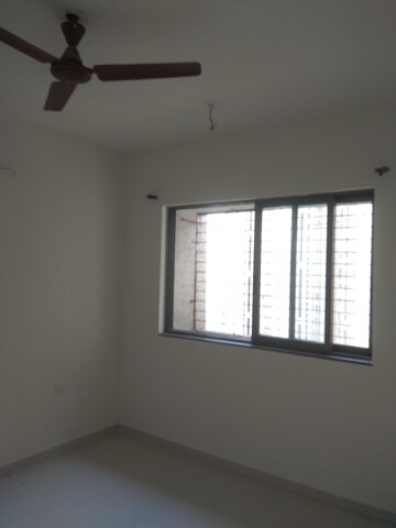 Room in 1 BHK Apartment at Lodha Splendora, Ghodbunder Road – for Rent