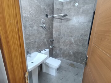 Bathroom in 2 BHK Apartment at OP Floridaa, Sector 82 – for Rent