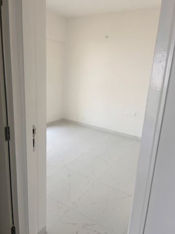 Room in 2 BHK Apartment at Runwal Gardens Phase 2, Kalyan Shilphata Road – for Rent