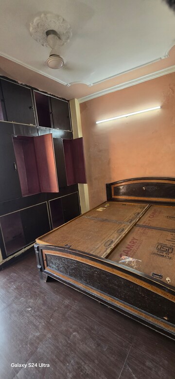 1 BHK Builder Floor For Rent in Paryavaran Complex
