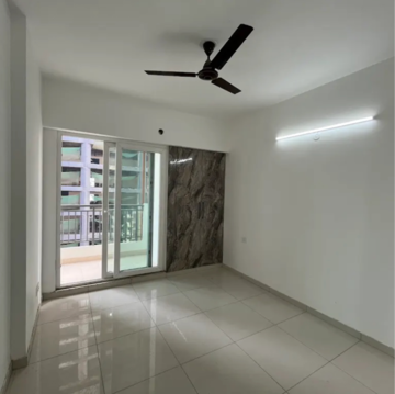 Room in 2.5 BHK Apartment at Patel Neotown, Tech Zone 4 Greater Noida – for Rent