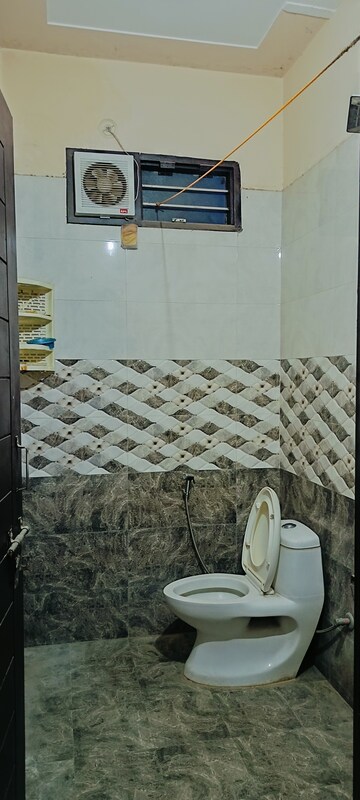 Bedroom in 2 BHK Apartment at Ansal Palam Triangle, Palam Vihar Extension – for Rent