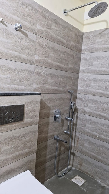 Bathroom in 3 BHK Apartment at Saanvi Spectra, Bopal – for Rent