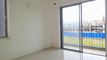 Room in 3 BHK Apartment at Godrej Seven, Joka – for Sale