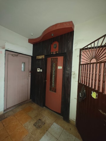 Room in 2 BHK Apartment at Nerul Sector 50e – for Sale