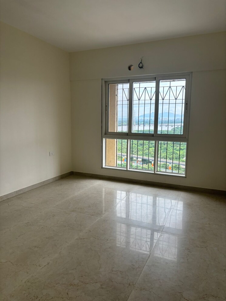 Room, dosti-west-county-phase-4-dosti-pine 2 Bedroom 695 Sq.Ft. Apartment In Balkum Pada Thane 7883790