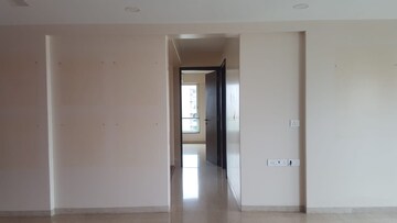  4 BHK Apartment at Supreme Stellar, Khar West – for Rent