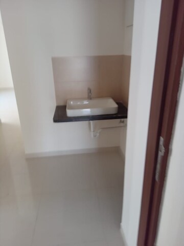 Room in 3 BHK Apartment at Pride Purple Park Astra, Hinjewadi – for Rent