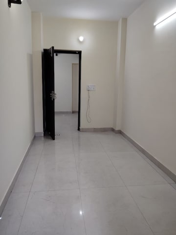 Room in 2 BHK Apartment at Kalkaji – for Rent