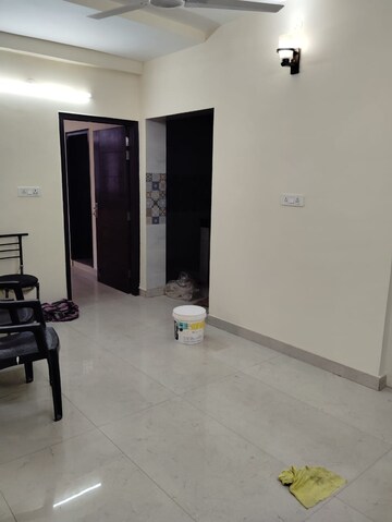 Room in 2 BHK Apartment at Kalkaji – for Rent