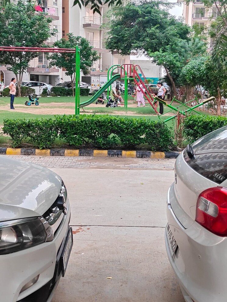 Master Bedroom, rof-aalayas-phase-2 3 Bedroom 864 Sq.Ft. Apartment In Sector 102 Gurgaon 7883927