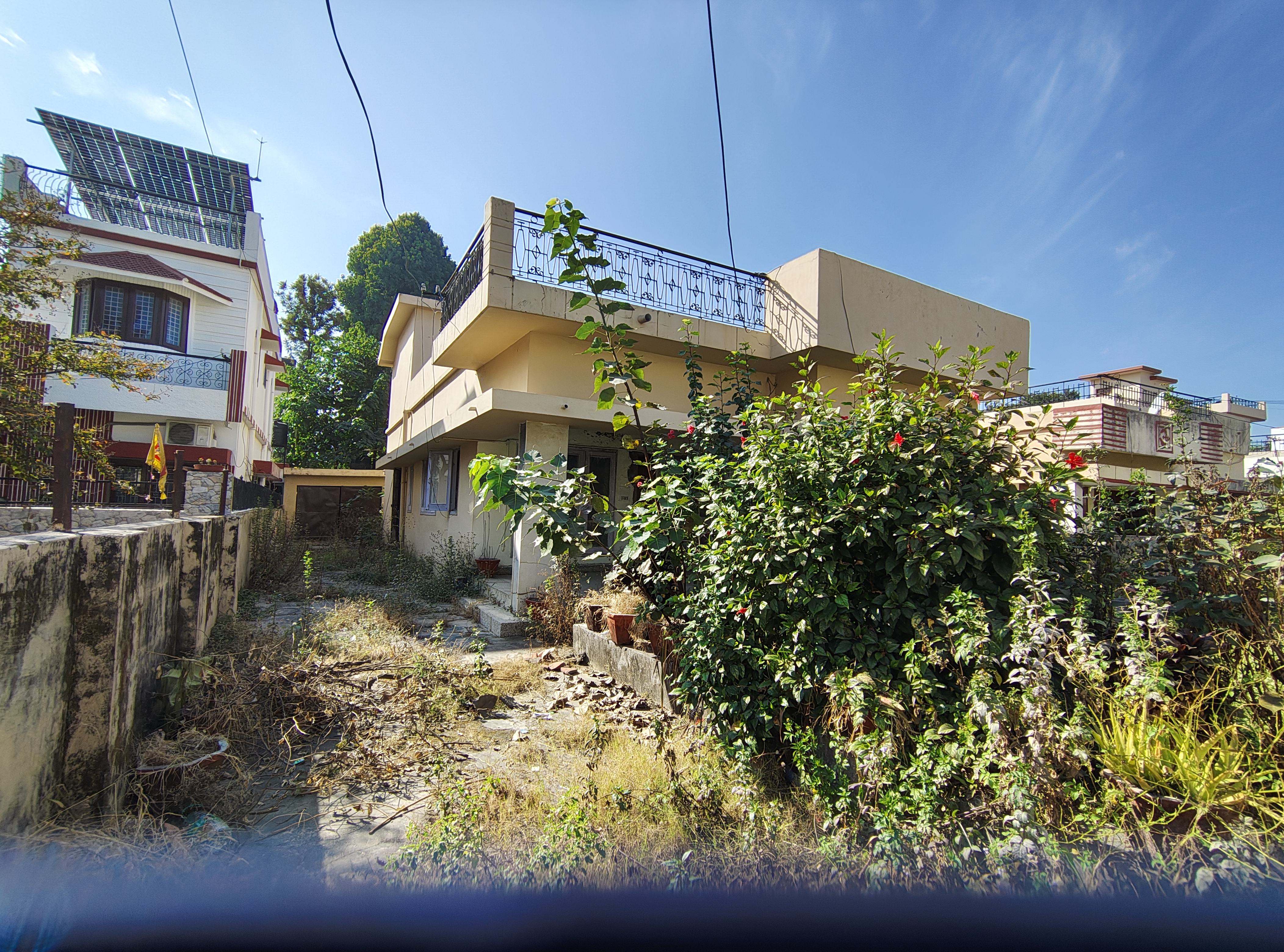 Plot For Sale in Old House Kailashpuri 