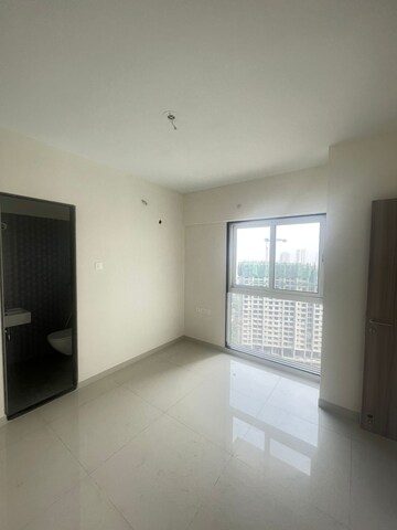 2 BHK Apartment For Rent in Ashar Axis, Majiwada
